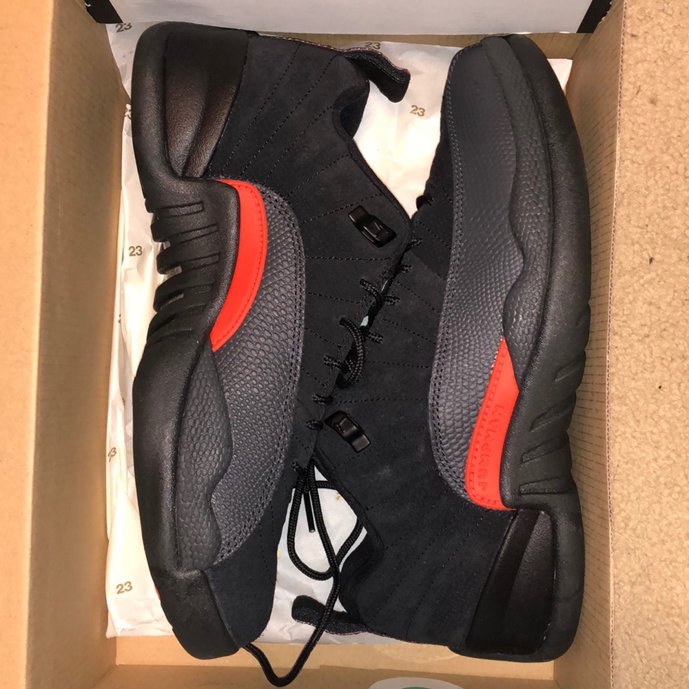 Air Jordan 12 retro low
